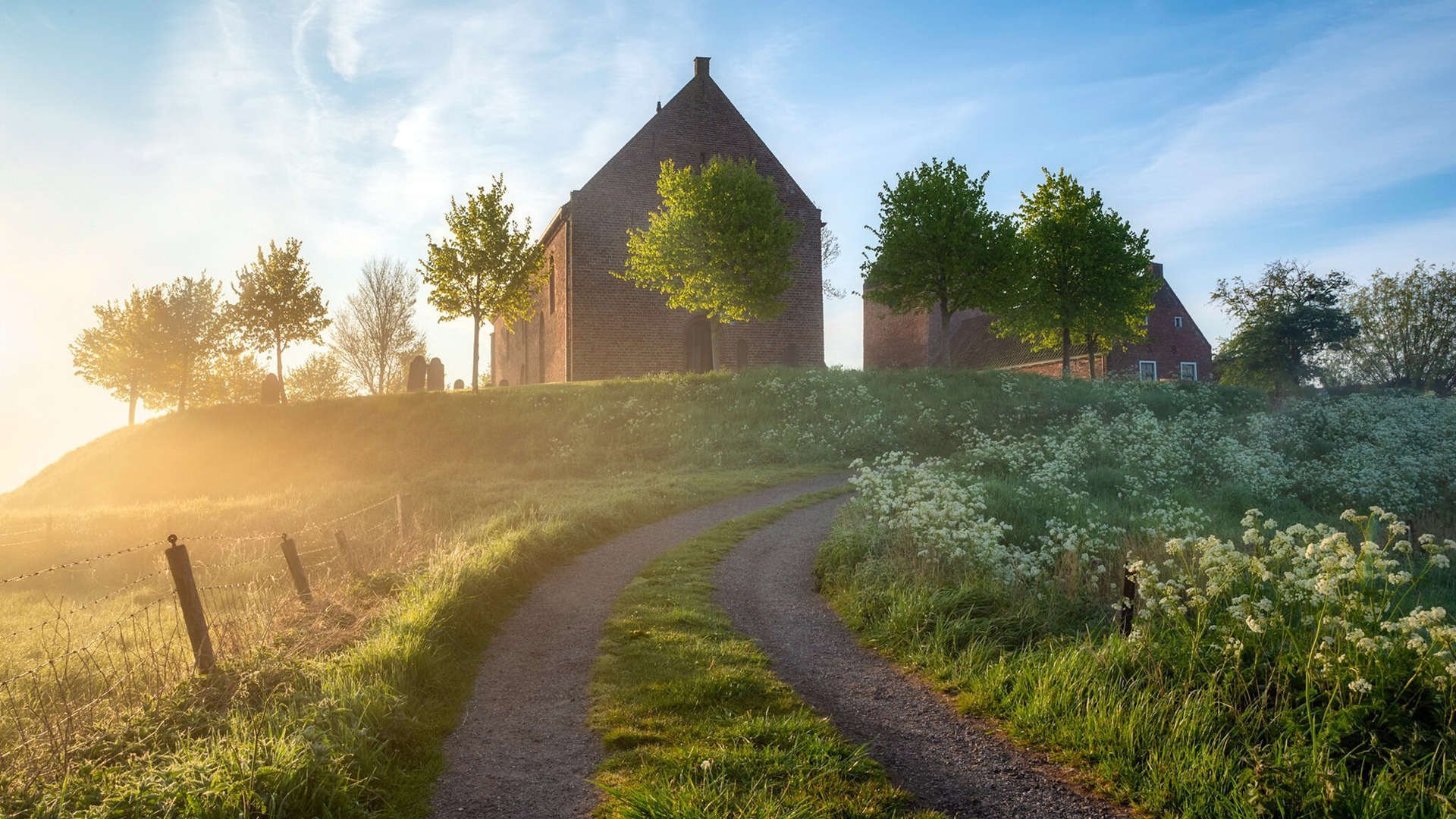 开云APP-足球之夜的双重奏，京多安的独舞与东方的无声比赛